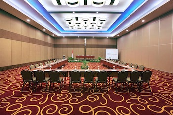 Aston Imperial Bekasi Hotel & Conference Center