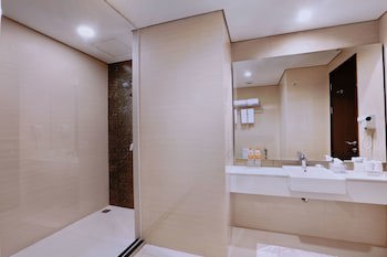 Aston Imperial Bekasi Hotel & Conference Center