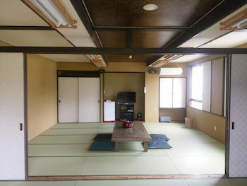 Royal Hotel Kawaguchiko - Hostel