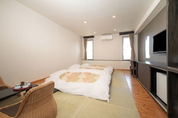 Royal Hotel Kawaguchiko - Hostel