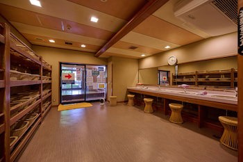 Royal Hotel Kawaguchiko - Hostel