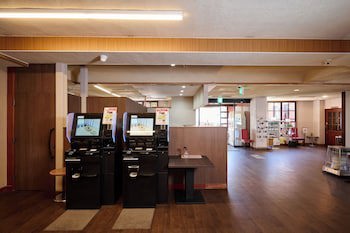 Royal Hotel Kawaguchiko - Hostel