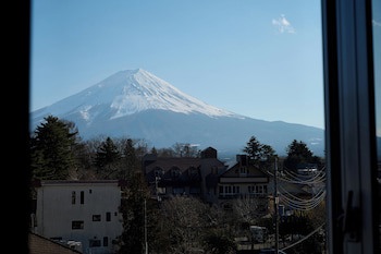 Royal Hotel Kawaguchiko - Hostel