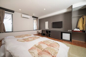 Royal Hotel Kawaguchiko - Hostel