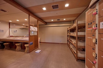 Royal Hotel Kawaguchiko - Hostel