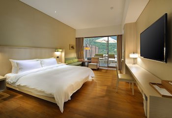 Chihpen Century Hotel