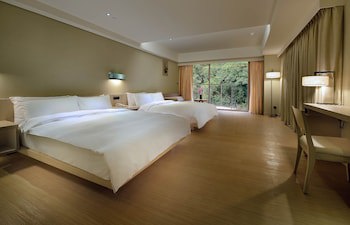 Chihpen Century Hotel