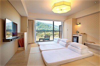Chihpen Century Hotel