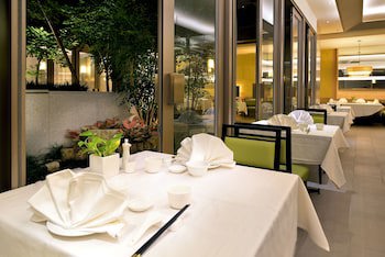 Chihpen Century Hotel
