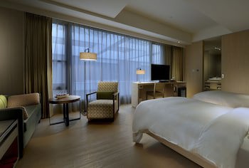Chihpen Century Hotel