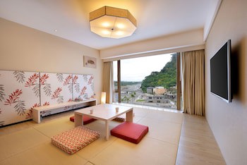Chihpen Century Hotel