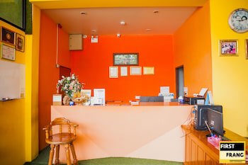 First & Frang Hotel