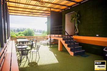 First & Frang Hotel