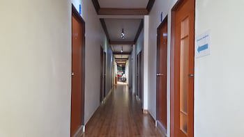 First & Frang Hotel