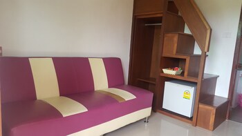 First & Frang Hotel