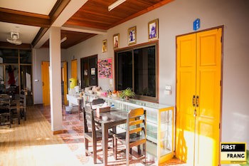 First & Frang Hotel