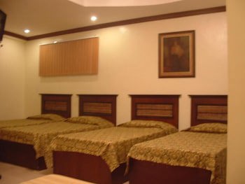 Darunday Manor