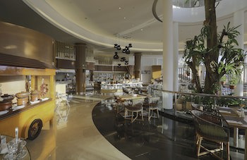 Pesona Alam Resort & Spa