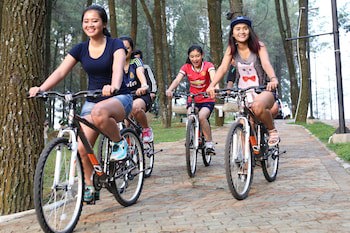 Pesona Alam Resort & Spa