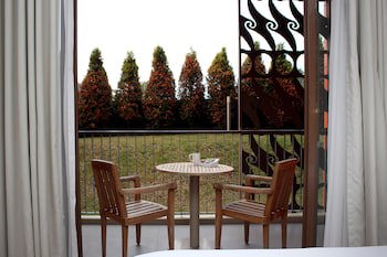 Pesona Alam Resort & Spa
