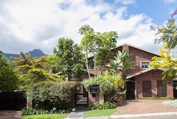 Aziza Guesthouse