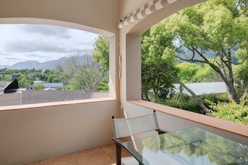 Aziza Guesthouse