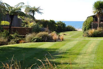 Adrift In Golden Bay Absolute Beachfront Adults Only