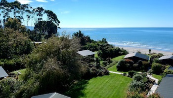 Adrift In Golden Bay Absolute Beachfront Adults Only