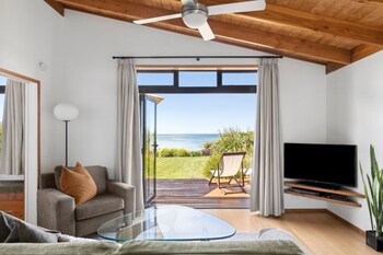 Adrift In Golden Bay Absolute Beachfront Adults Only