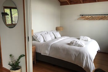 Adrift In Golden Bay Absolute Beachfront Adults Only