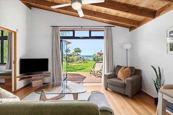 Adrift In Golden Bay Absolute Beachfront Adults Only