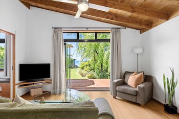 Adrift In Golden Bay Absolute Beachfront Adults Only
