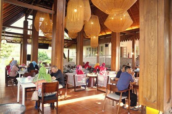 Hotel Indah Palace Tawangmangu
