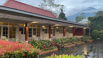 Hotel Indah Palace Tawangmangu