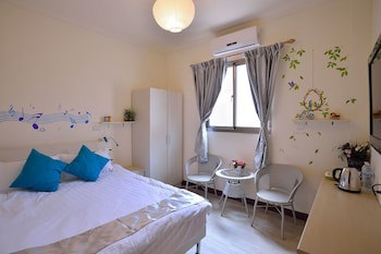 Ding Ding B & B