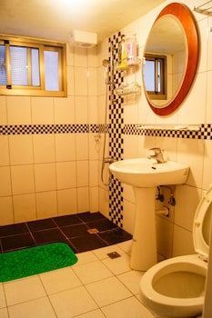Ding Ding B & B