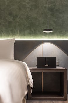Green Hotel