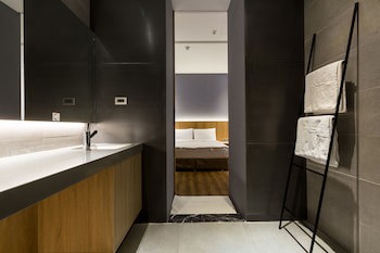 Green Hotel