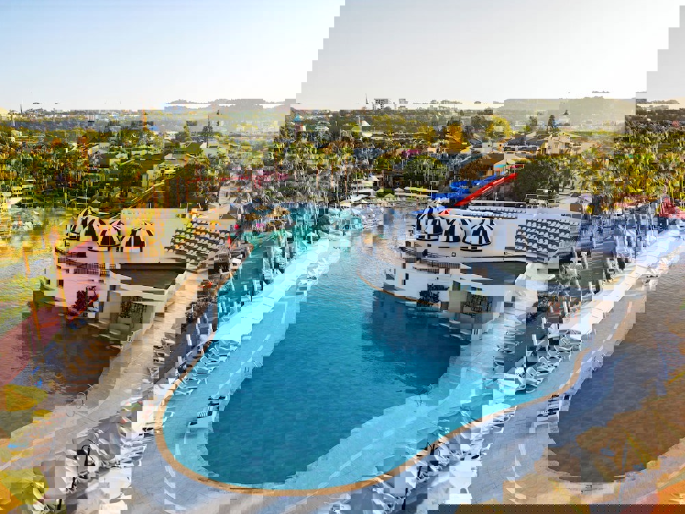 Oz Hotels Incekum Beach Resort