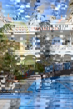 Oz Hotels Side Premium