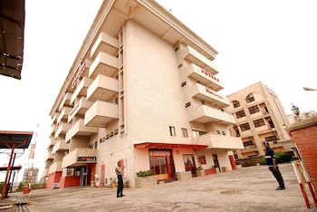 Fountain Suites