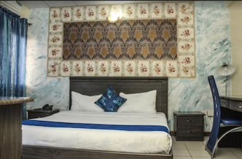 Fountain Suites