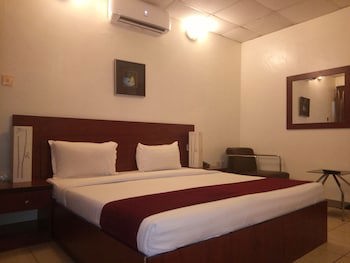 Fountain Suites