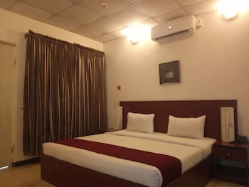 Fountain Suites