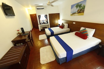 Catamaran Beach Hotel