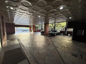Cleopatra Hotel