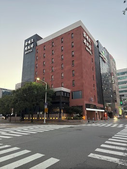 Cleopatra Hotel