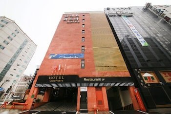 Cleopatra Hotel
