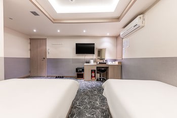 Friendly Dh Naissance Hotel By Mindrum Group