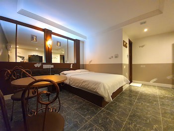 Friendly Dh Naissance Hotel By Mindrum Group